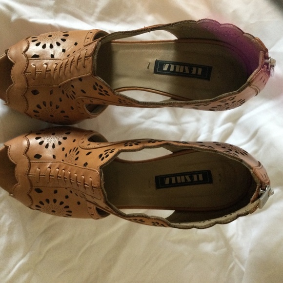 LeSilla platform Eyelet Cutout Camel HeelsEUR 39 - Picture 4 of 4